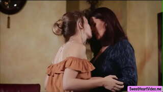 Ivy Wolfe spreads her legs let Madeleine StMichaels licks her pussy