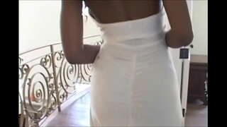 Nyomi разрывает свою задницу