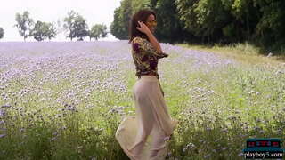 Busty hungaria MILF model meunang buligir jeung kasampak incredibly panas taranjang