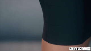 Босс тугаськем МЕГЕРАЕЗ красотка Кӧбертэмъёсын