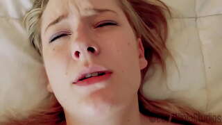 Cam Mab Yn Cael Mom I Fuck Ef Ac Cums Yn Ei Asshole Ôl-Gerbyd