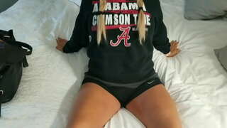 Domácí blondýnka manželka jezdí kohout